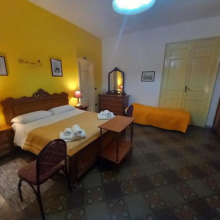 B&B Donna Elvira Siderno Buitenkant foto