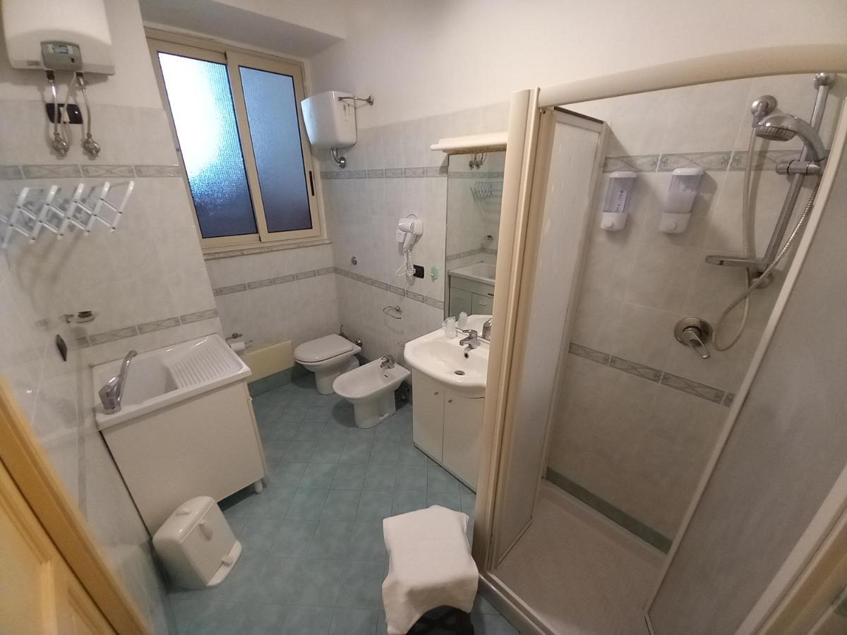 B&B Donna Elvira Siderno Buitenkant foto