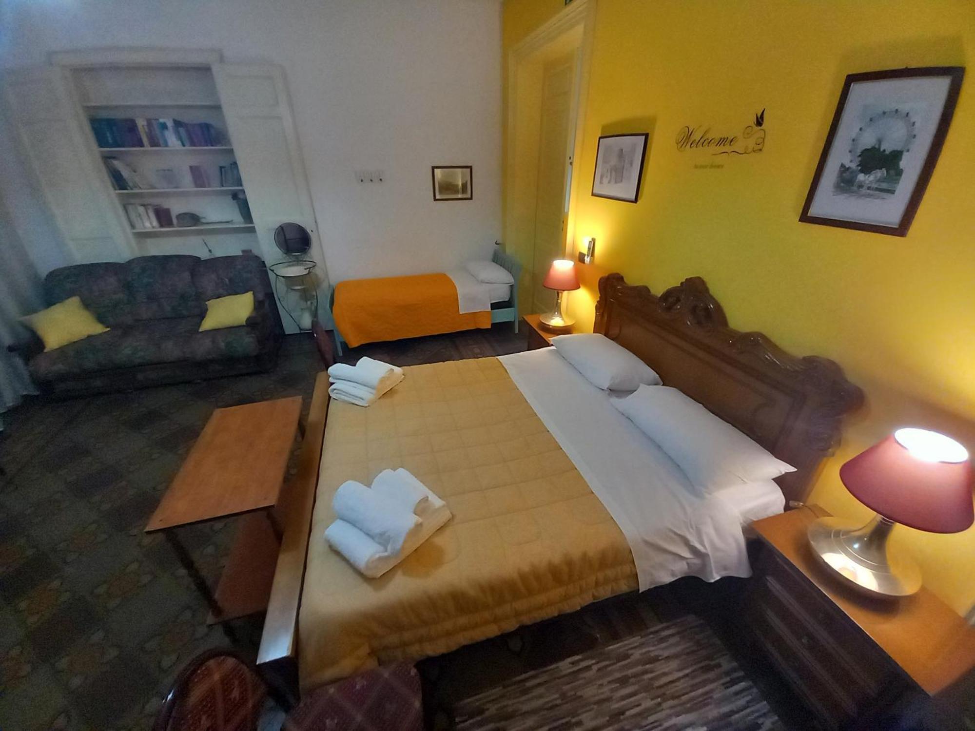 B&B Donna Elvira Siderno Buitenkant foto